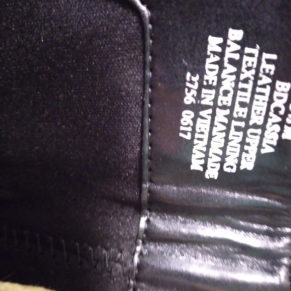 Boots - Picture 7 of 7